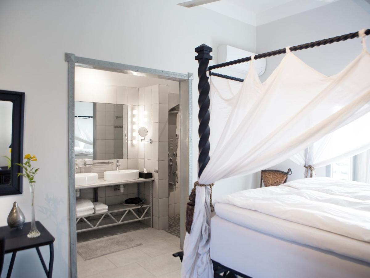 Rooftop Boutique Hotel Adults Only Serrekunda Exterior photo